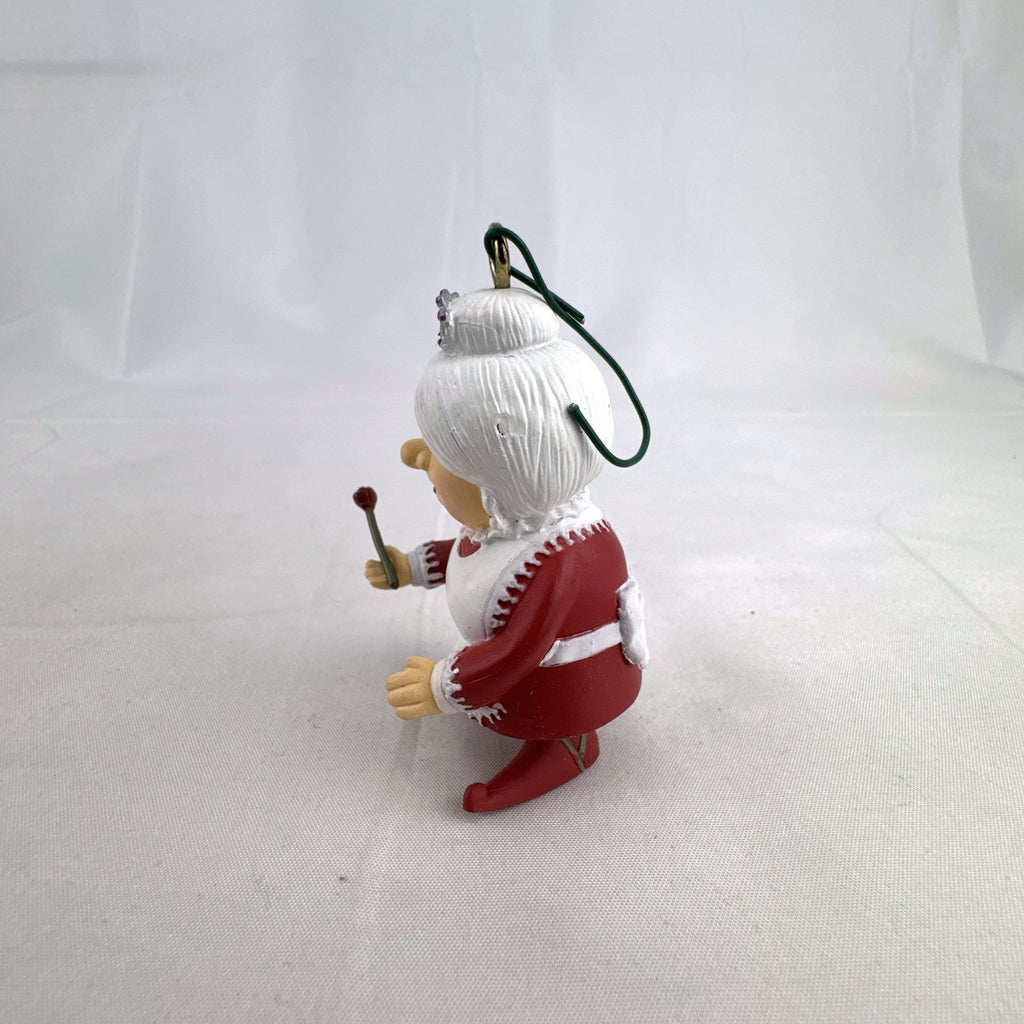 Playing Mantis Rudolph the Red-Nosed Reindeer Mrs. Claus molded plastic Christmas tree ornament