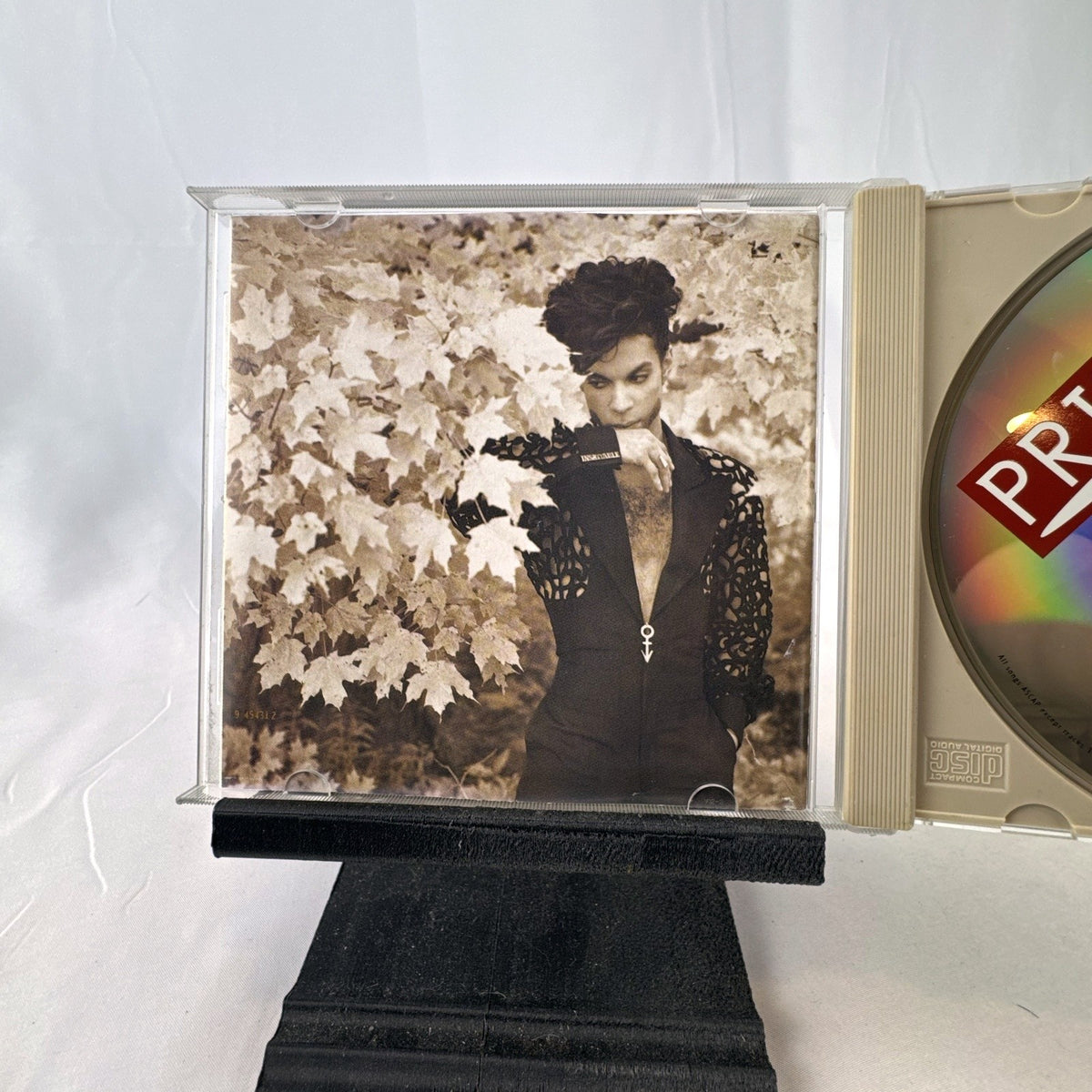 Prince The Hits 1 1993 CD compilation in jewel case with booklet on Paisley Park Records