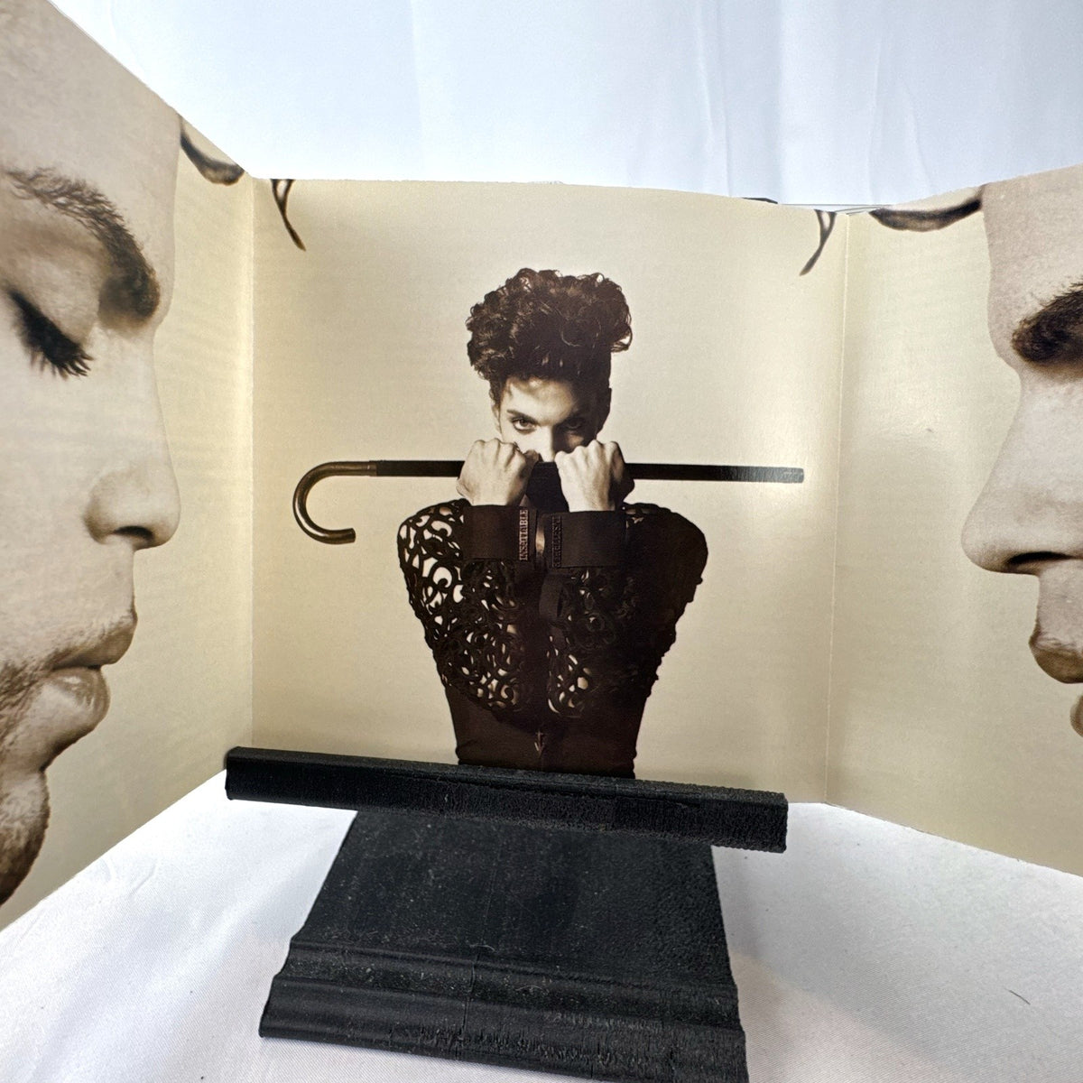 Prince The Hits 1 1993 CD compilation in jewel case with booklet on Paisley Park Records