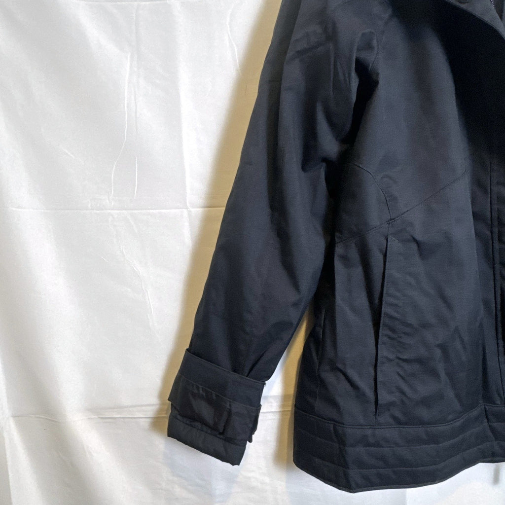 Columbia Women's Large black Interchange winter coat featuring a plush faux fur collar and full zip front.