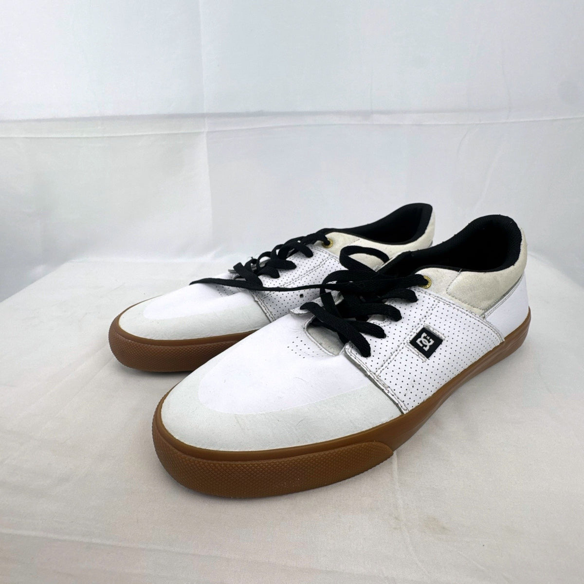 DC Shoes x Thrasher SOTY white leather low-top skate sneakers with gum soles in men's US 13.