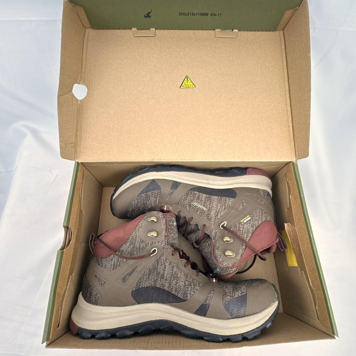 KEEN women's Terradora II Mid WP waterproof hiking boots in Dusty Olive green and rose, size 7.5