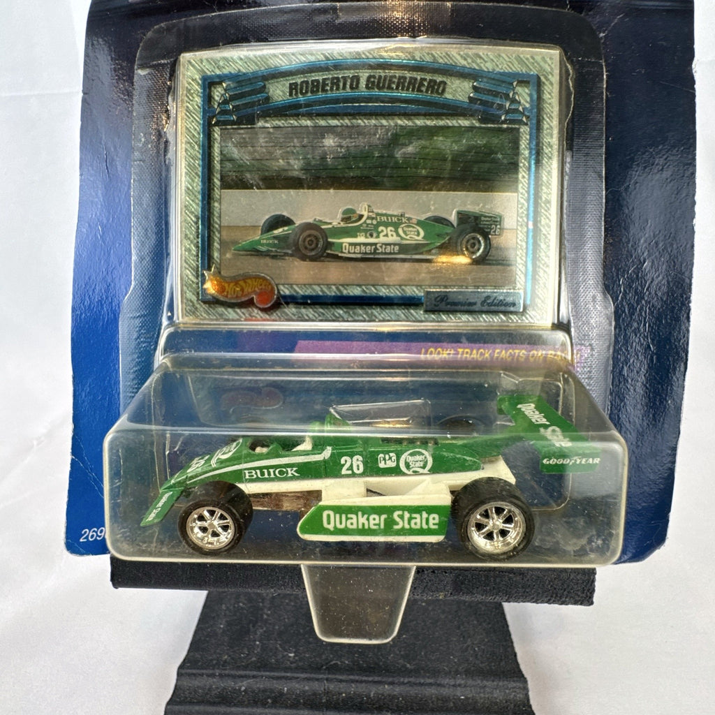 Hot Wheels Pro Circuit 1992 Roberto Guerrero #26 Buick Lola IndyCar 1:64 diecast in package with collector card