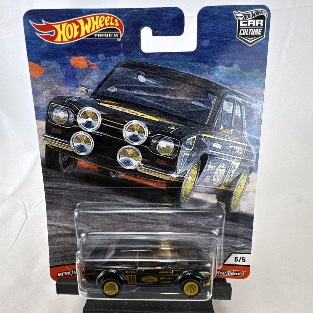 Hot Wheels Car Culture Door Slammers 1970 Ford Escort RS1600 1:64 diecast car in black and gold packaging
