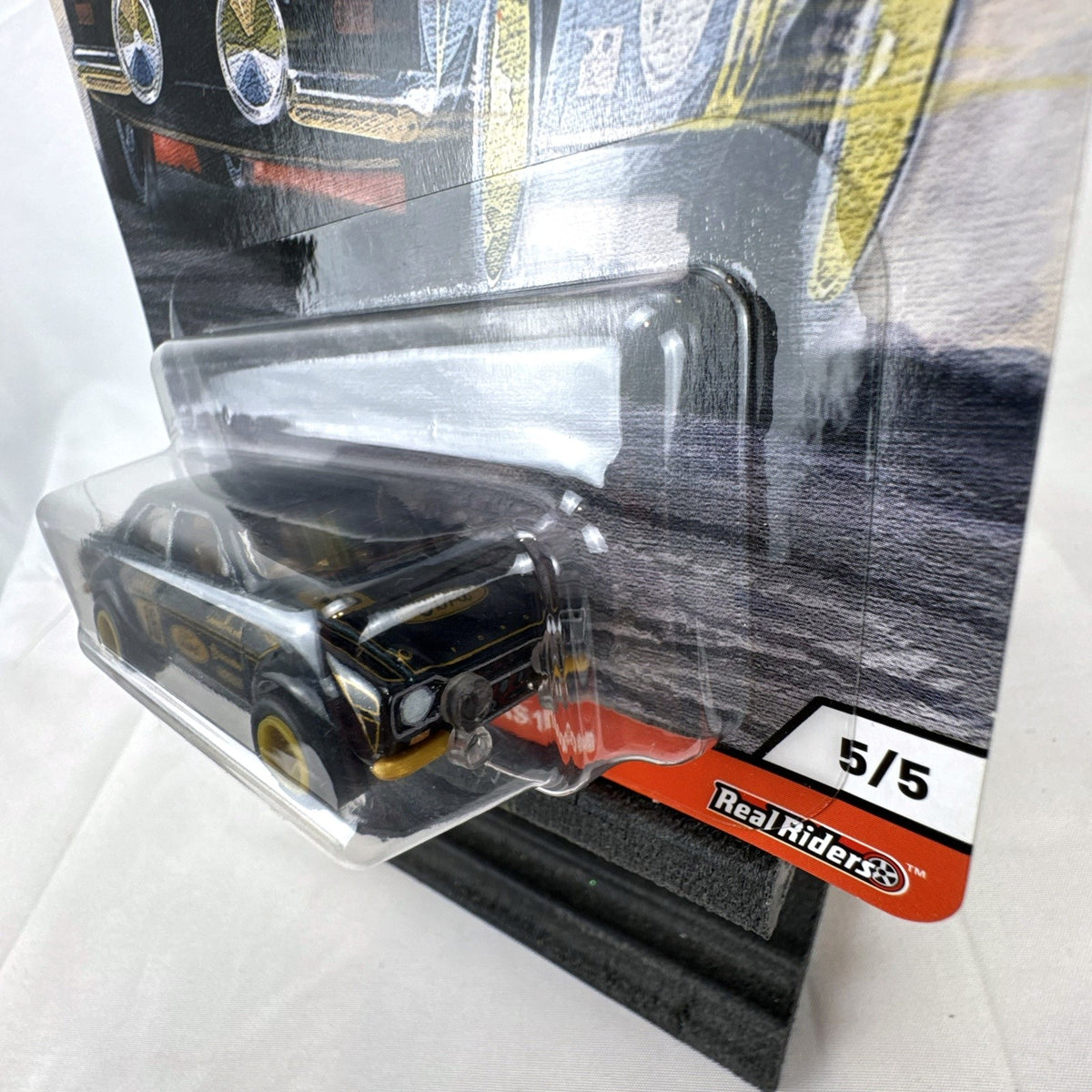 Hot Wheels Car Culture Door Slammers 1970 Ford Escort RS1600 1:64 diecast car in black and gold packaging
