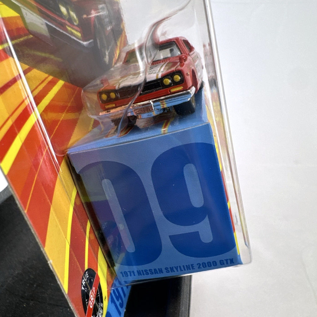 Matchbox Superfast 1971 Nissan Skyline 2000 GTX 1:64 scale diecast car sealed in red Japanese Nostalgic Car livery