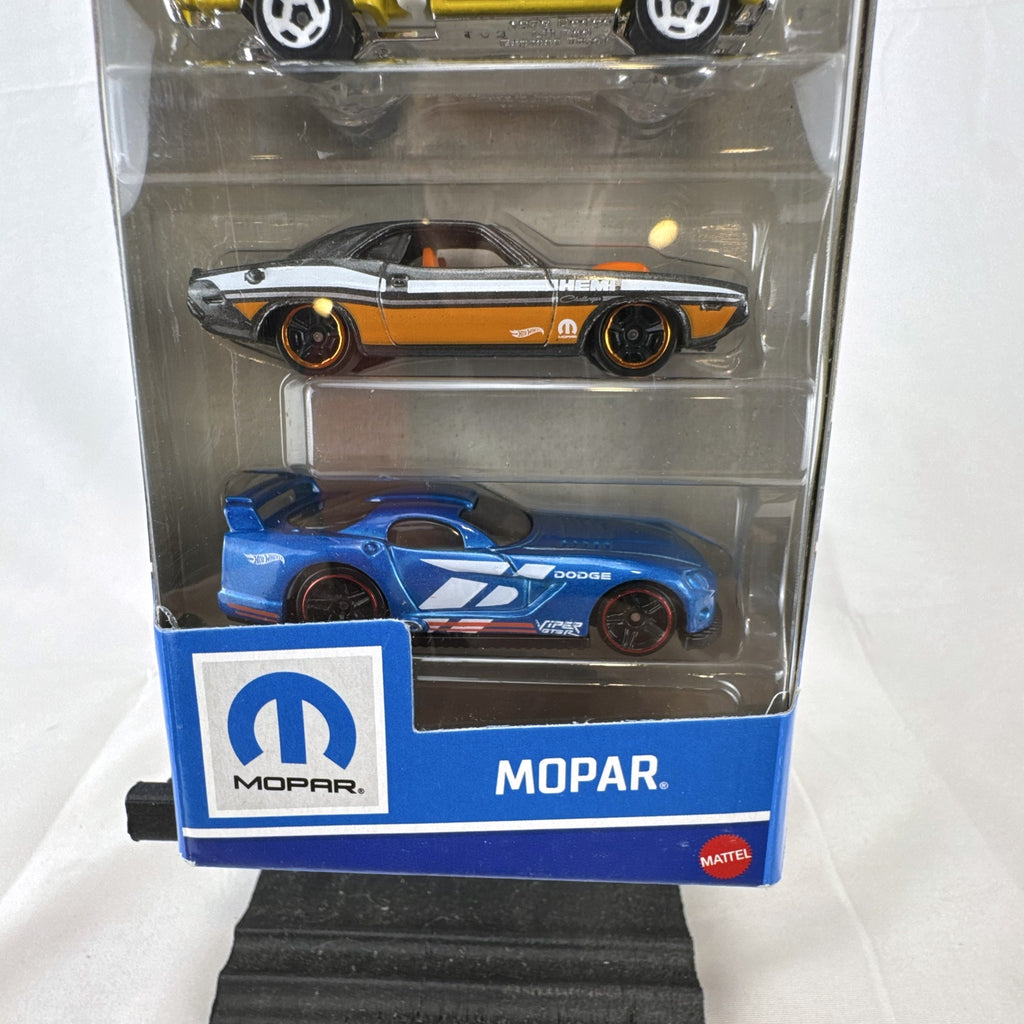 Hot Wheels Mopar 5-pack factory sealed 1:64 scale diecast set featuring Dodge Charger Daytona, Viper GTS-R, and Challenger.