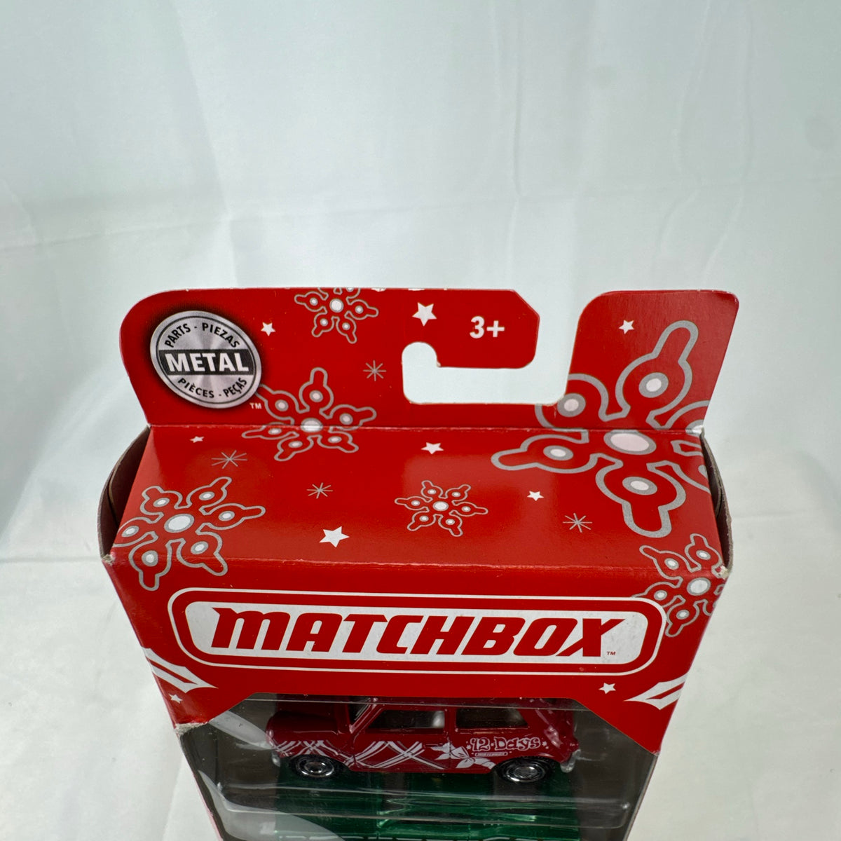 Factory sealed Matchbox Holiday 5-pack 1:64 diecast car set featuring Ford Mustang GT, VW Beetle, and Mini Cooper.