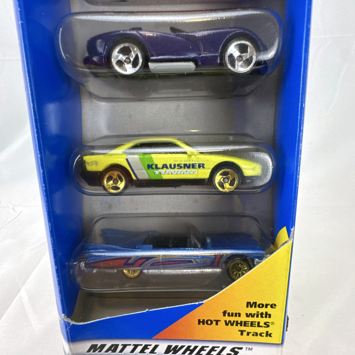 1997 Hot Wheels California Dreamin' 5-car diecast set featuring 1:64 scale Mazda Miata, Dodge Viper, and Cadillac.