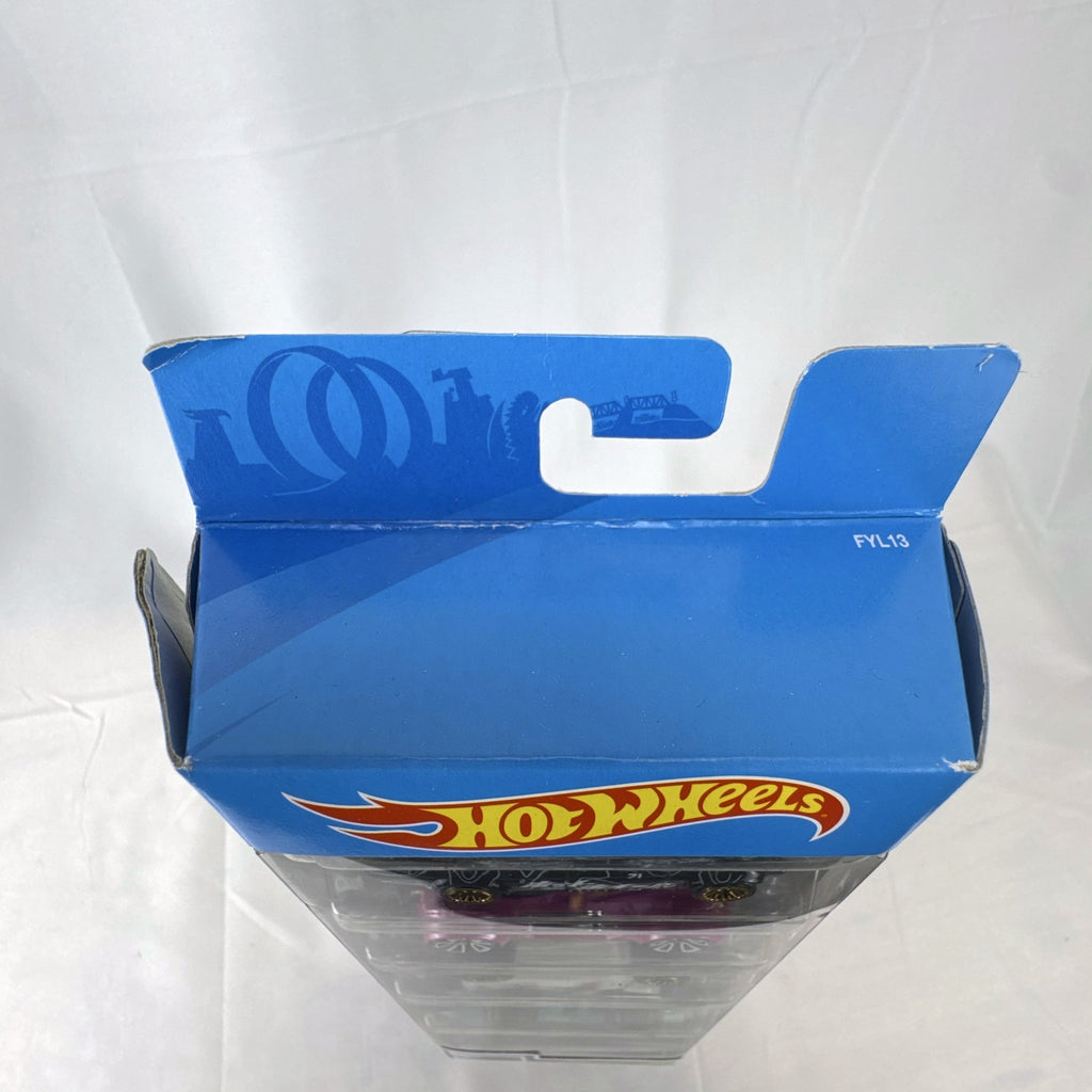 Hot Wheels Speed Blur 5-car diecast set in 1:64 scale featuring the 1971 Datsun 510 Wagon and custom vehicles.
