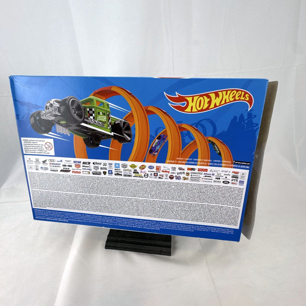 Hot Wheels 1:64 scale diecast fantasy cars set of 7 in original display box including Sharkruiser and Arachnorod models.