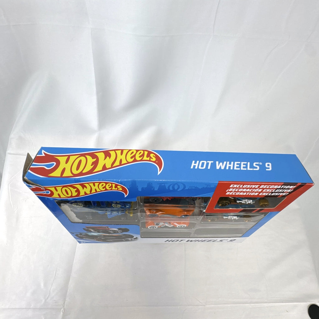 Hot Wheels 1:64 scale diecast fantasy cars set of 7 in original display box including Sharkruiser and Arachnorod models.