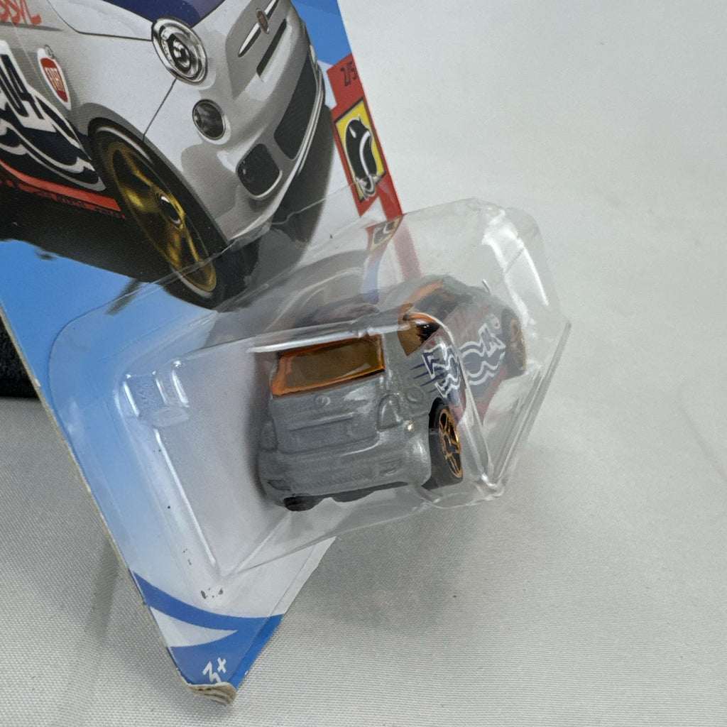 Hot Wheels 1:64 scale silver Fiat 500 HW Daredevils diecast model car sealed on original blister card