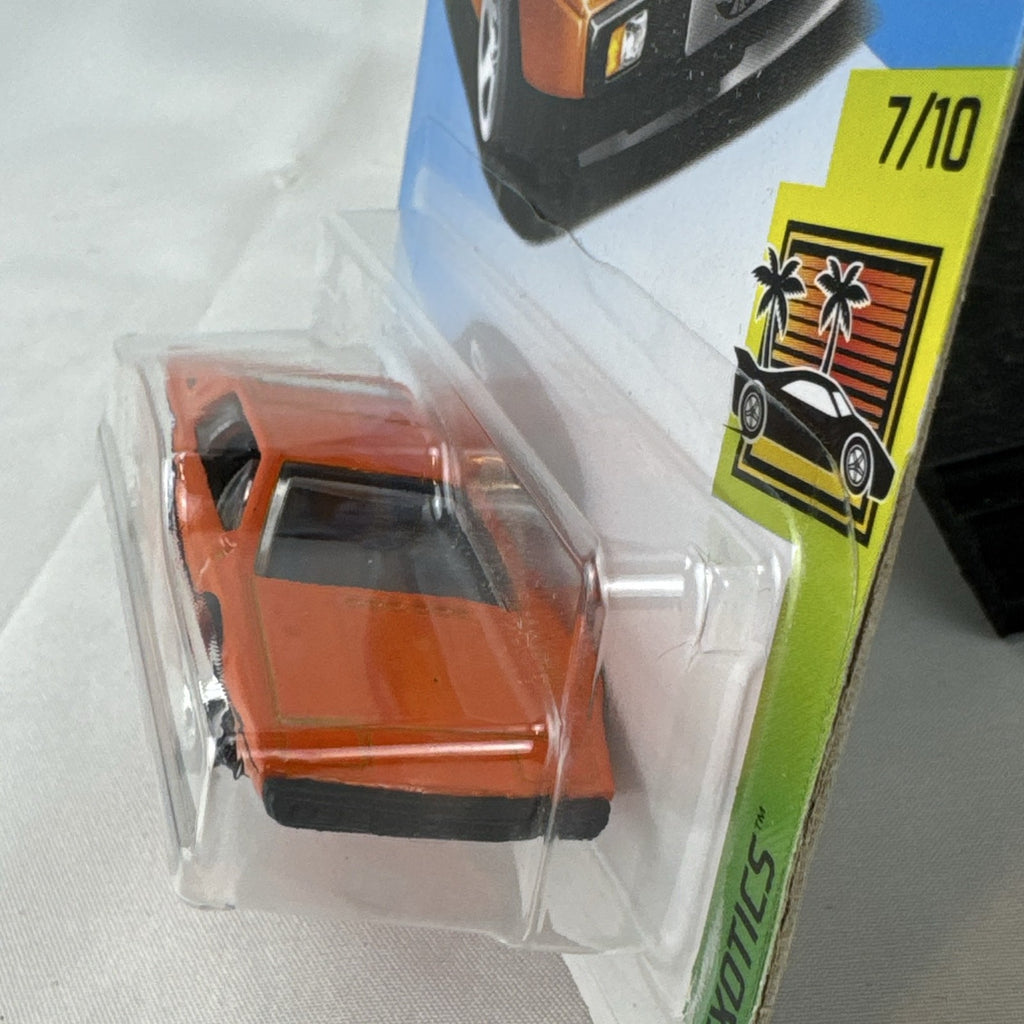 Hot Wheels Lotus Esprit S1 1:64 scale diecast sports car in gloss orange packaging