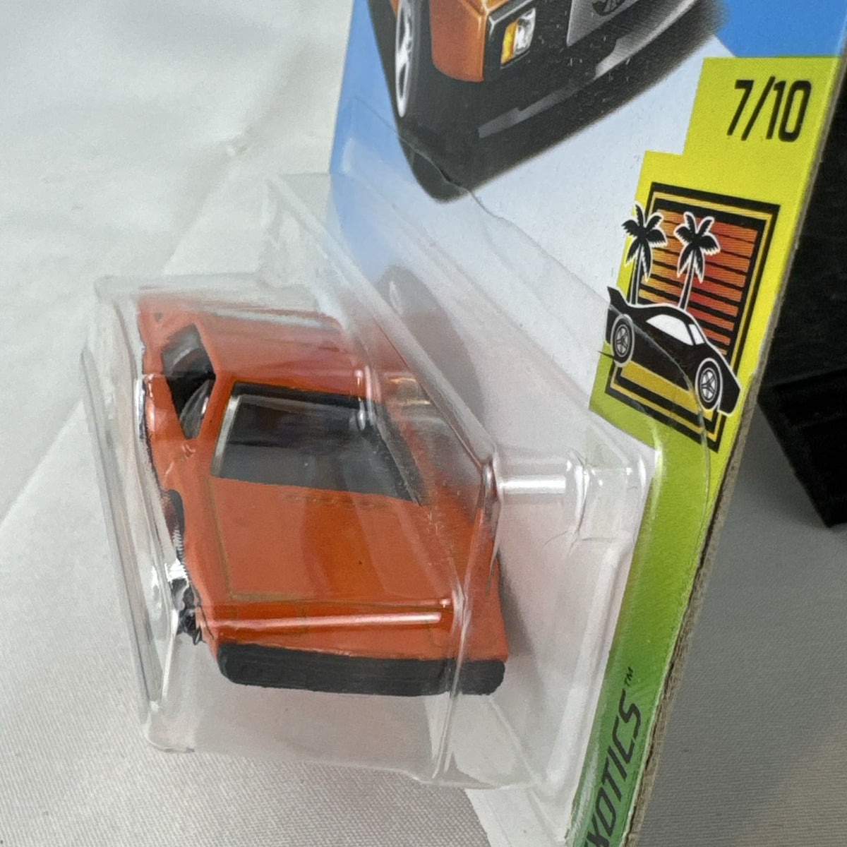 Hot Wheels Lotus Esprit S1 1:64 scale diecast sports car in gloss orange packaging