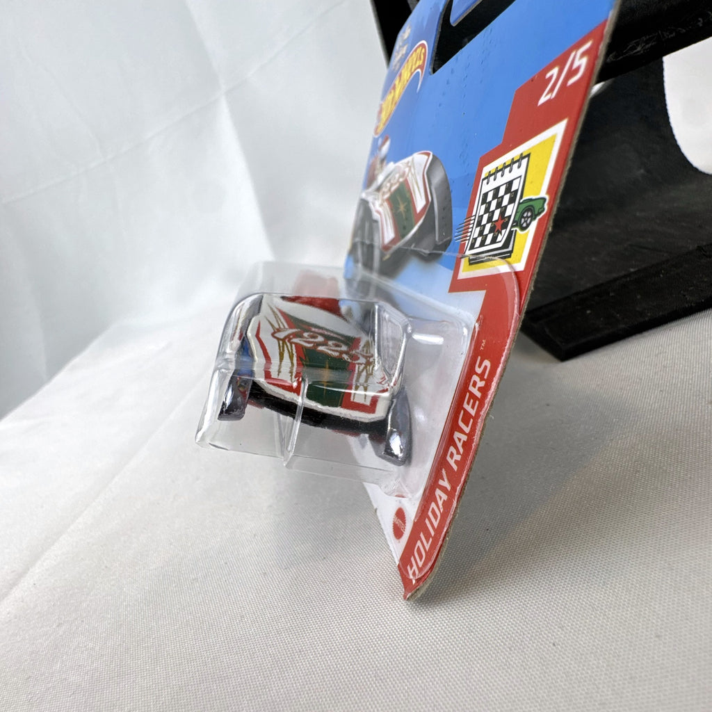 Hot Wheels Rockin' Santa Sled 1:64 scale diecast car sealed on Holiday Racers blister card