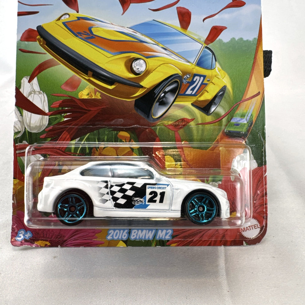 Hot Wheels 2016 BMW M2 Coupe 1:64 scale diecast car in white with Spring Series card