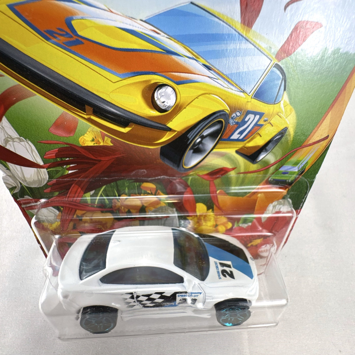 Hot Wheels 2016 BMW M2 Coupe 1:64 scale diecast car in white with Spring Series card