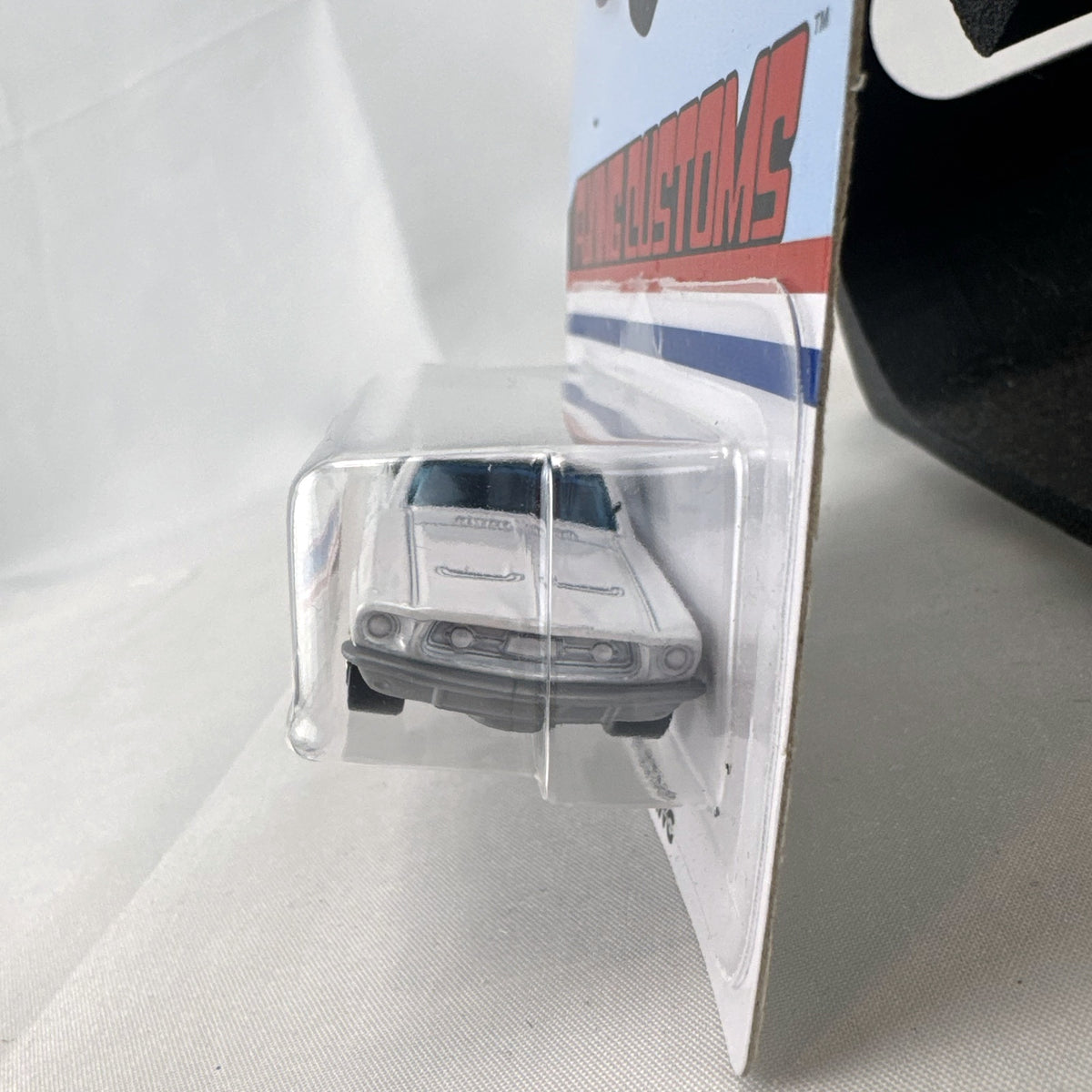 Hot Wheels Flying Customs 1:64 scale white 1967 Ford Mustang diecast car in original packaging