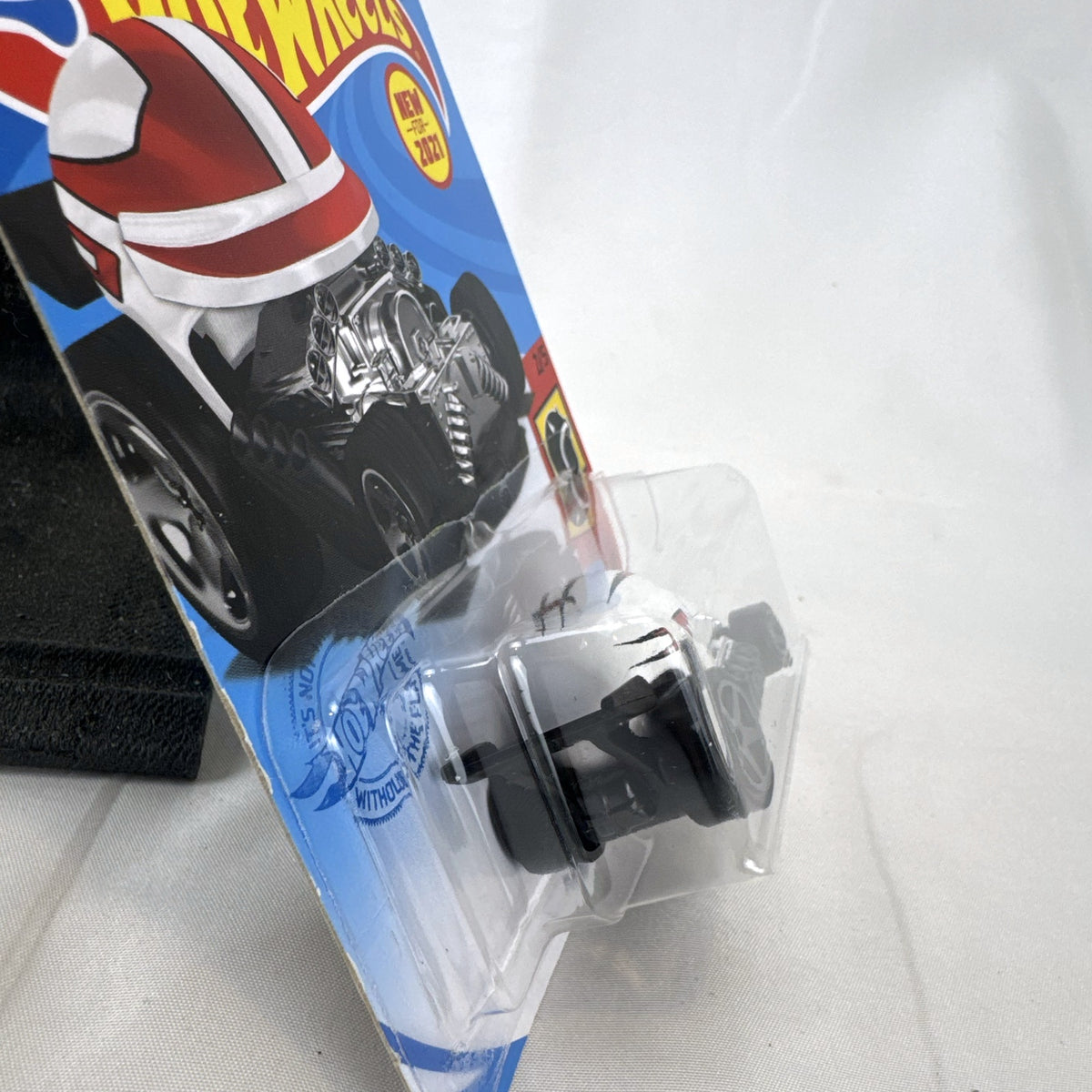 Hot Wheels 2021 Head Gasket HW Daredevils 1:64 scale white stunt diecast car factory sealed on blister card