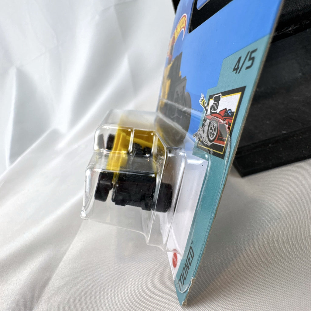 Hot Wheels Pixel Shaker 1:64 scale yellow diecast car in original sealed blister pack