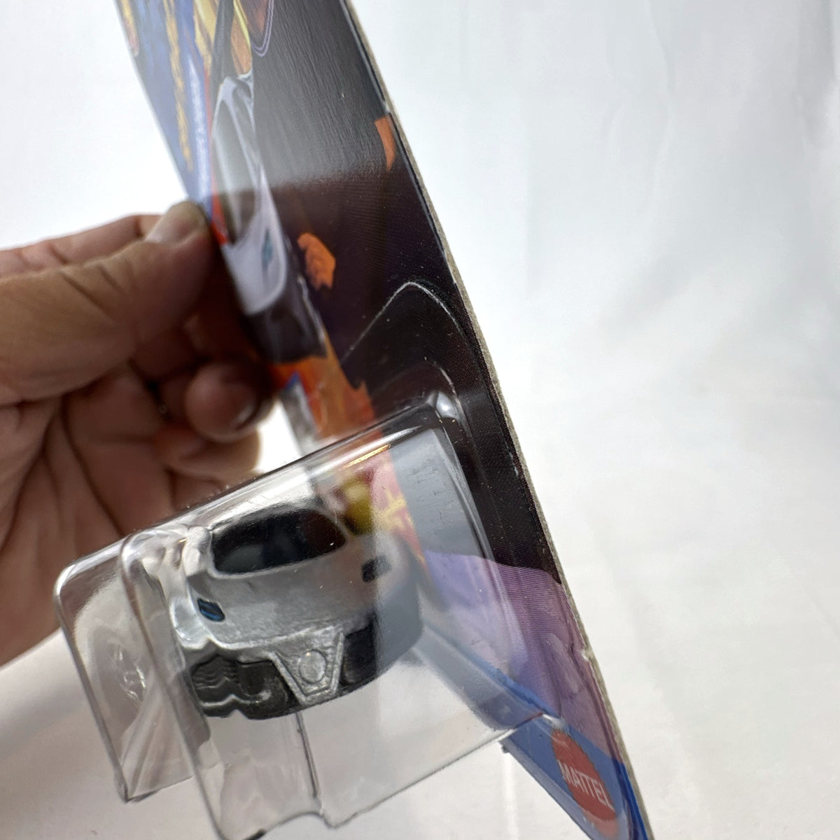 Hot Wheels Fast & Furious Spy Racers Macalister Motors Superfin diecast car in silver, 1:64 scale on blister card