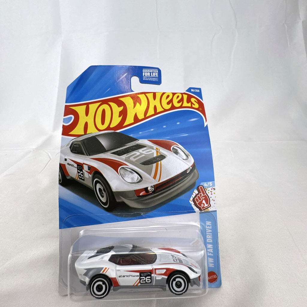 Hot Wheels El Segundo Coupe white 1:64 scale diecast car sealed in card packaging with number 26 racing livery