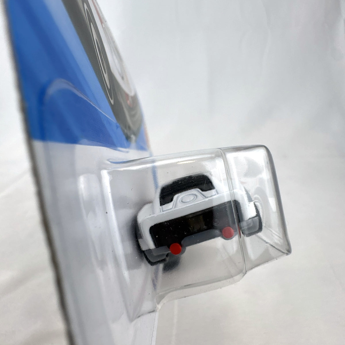 Hot Wheels El Segundo Coupe white 1:64 scale diecast car sealed in card packaging with number 26 racing livery