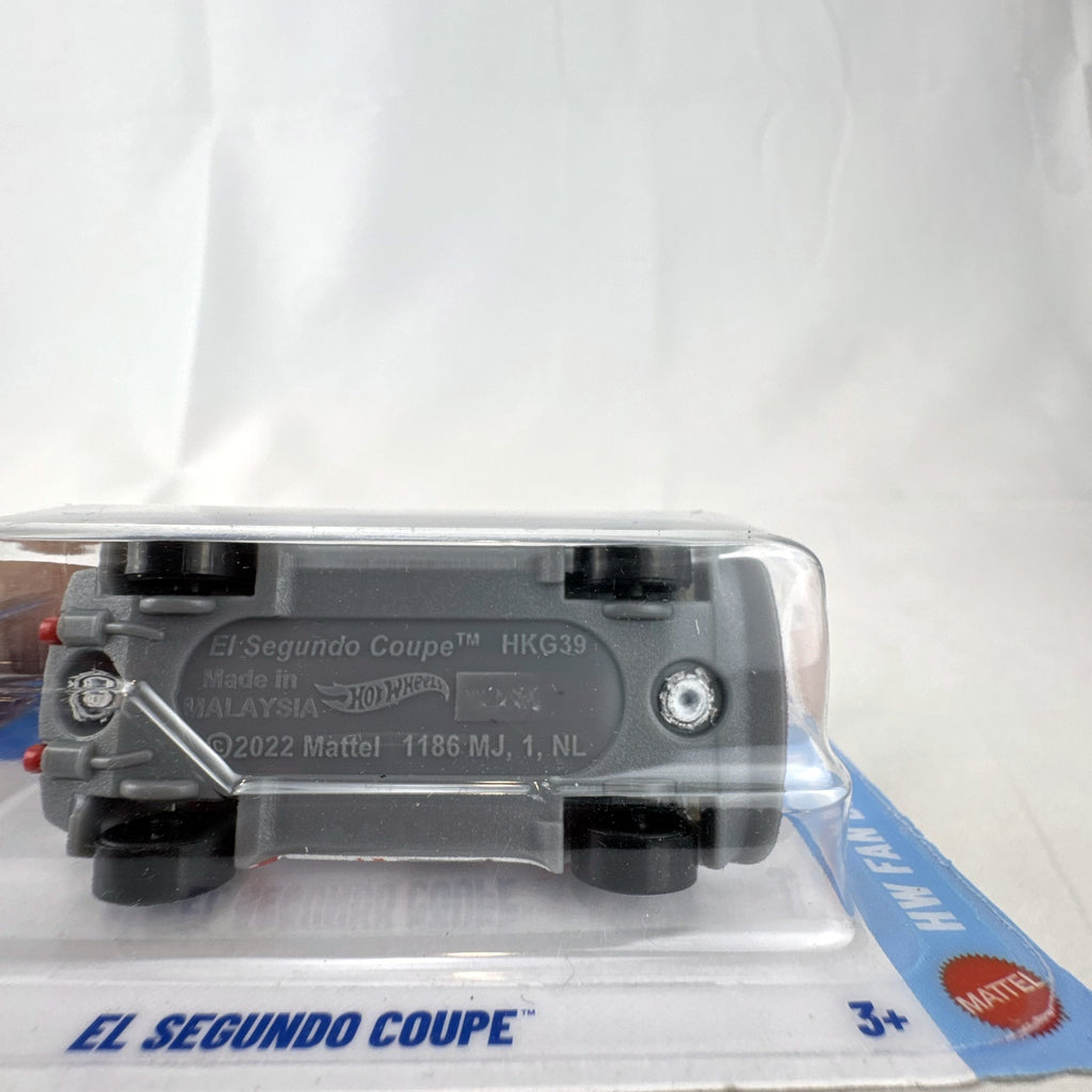 Hot Wheels El Segundo Coupe white 1:64 scale diecast car sealed in card packaging with number 26 racing livery