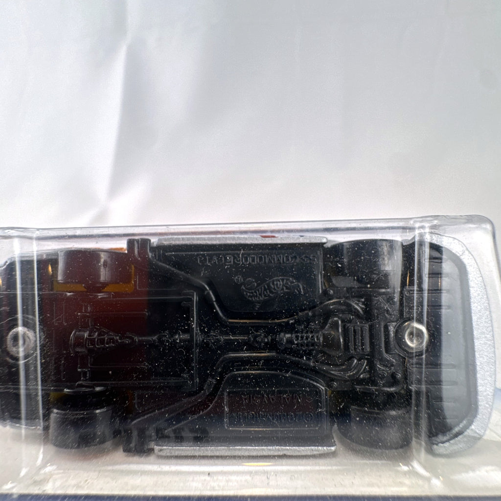Sealed 2000 Hot Wheels First Editions silver Holden Commodore VT SS V8 Supercar diecast in original blister card packaging
