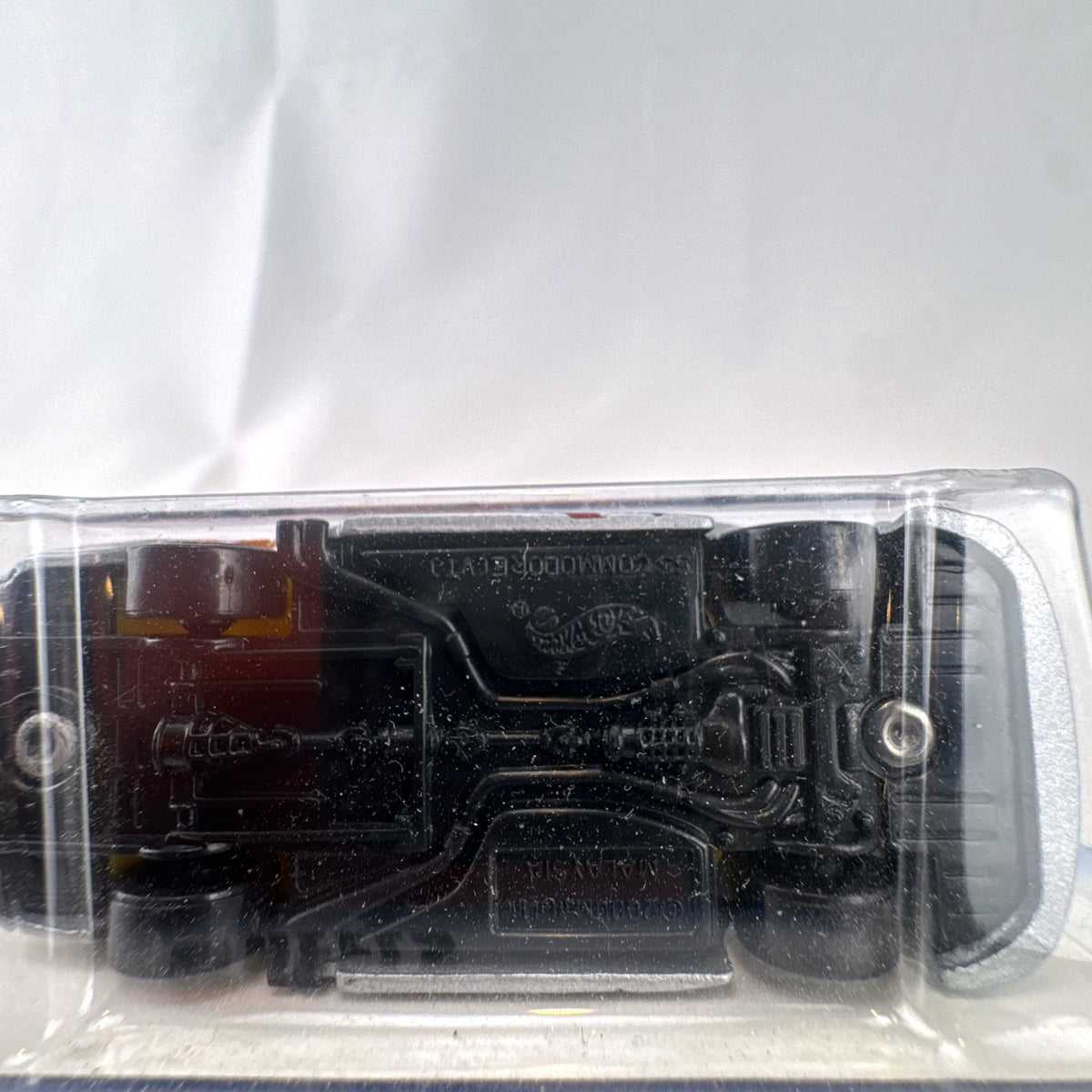 Sealed 2000 Hot Wheels First Editions silver Holden Commodore VT SS V8 Supercar diecast in original blister card packaging