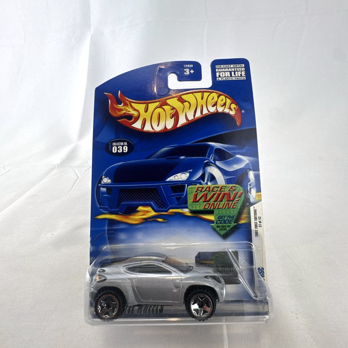 Factory sealed 2002 Hot Wheels First Editions Toyota RSC Concept 1:64 scale silver diecast car on card