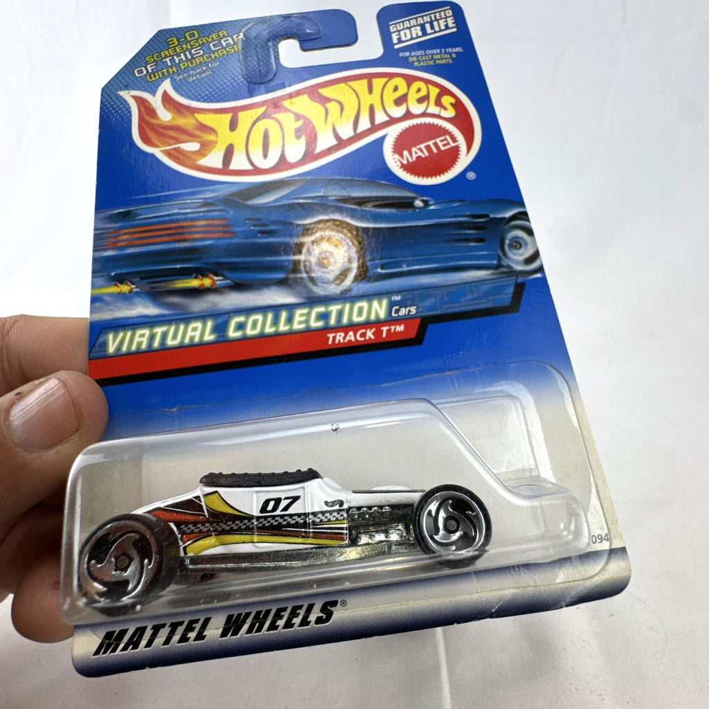 Hot Wheels Track T 1:64 scale diecast hot rod car in white sealed on 2000 Virtual Collection card