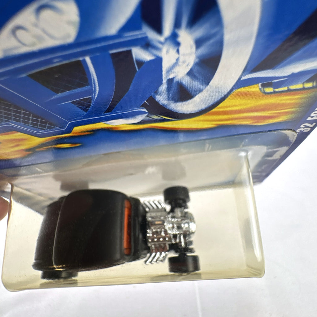 Hot Wheels 2001 '32 Ford Coupe State Trooper police hot rod 1:64 scale diecast car sealed on card