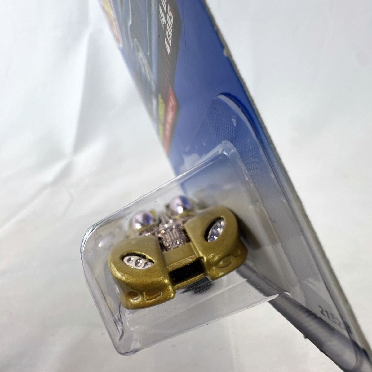 Hot Wheels 1:64 scale Splittin' Image II diecast car in metallic gold sealed on original Terrorific Series blister card