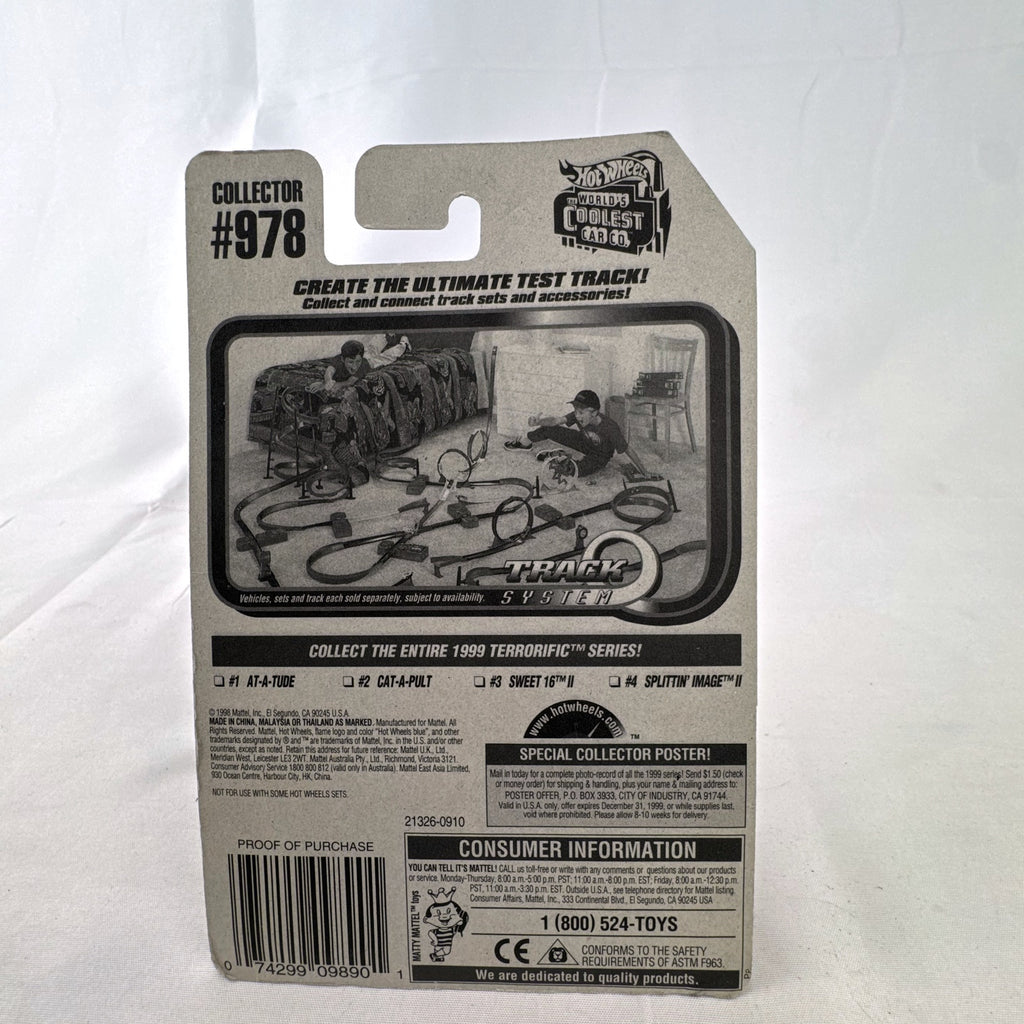 Factory sealed Hot Wheels Cat-A-Pult 1:64 scale diecast car in bright orange from the 1999 Terrorific Series.