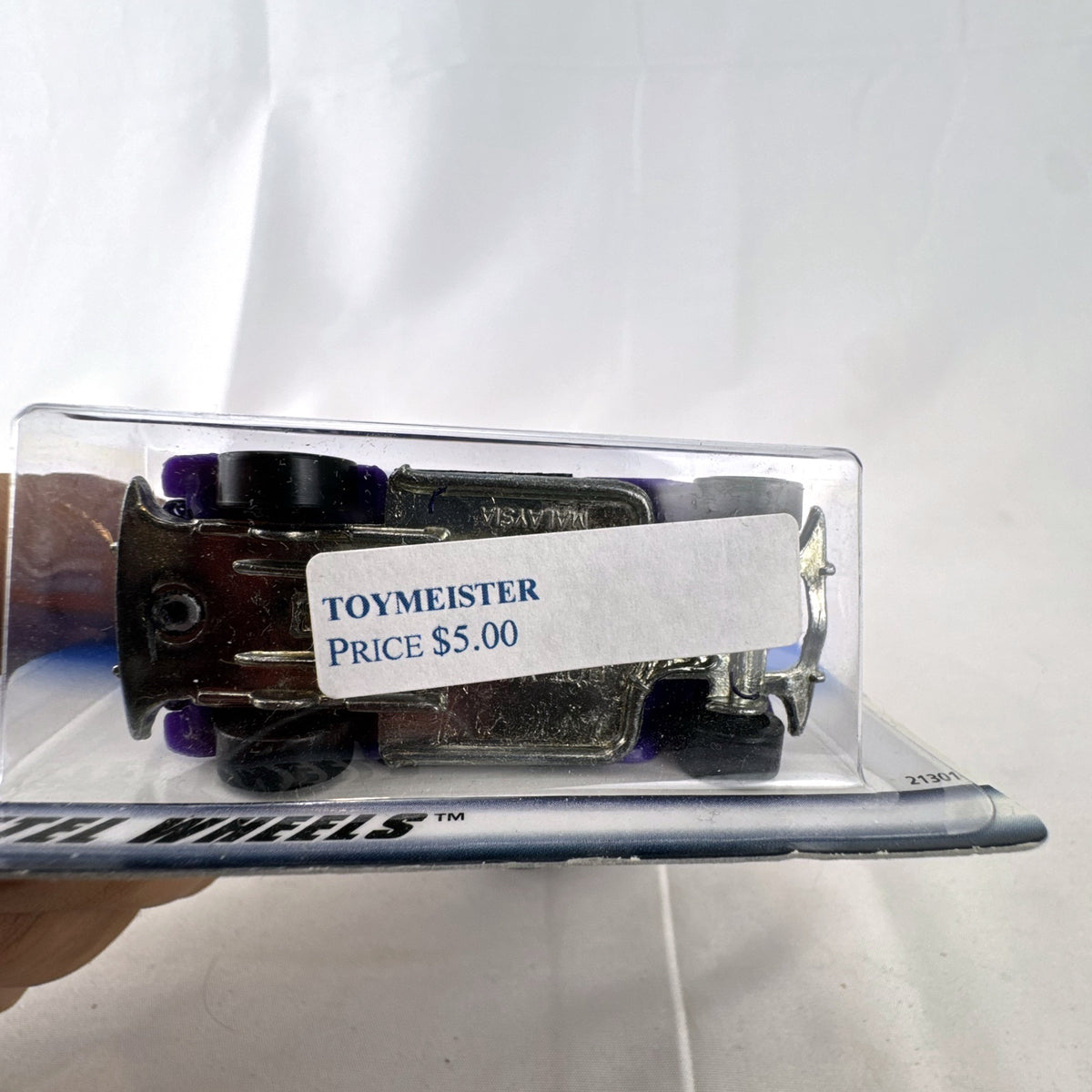 Hot Wheels 1998 Pinstripe Power 1934 Ford 3-Window Coupe diecast car in purple packaging