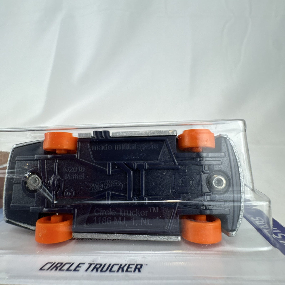 Hot Wheels 2019 Circle Trucker Treasure Hunt 1:64 scale silver diecast truck in unopened original package