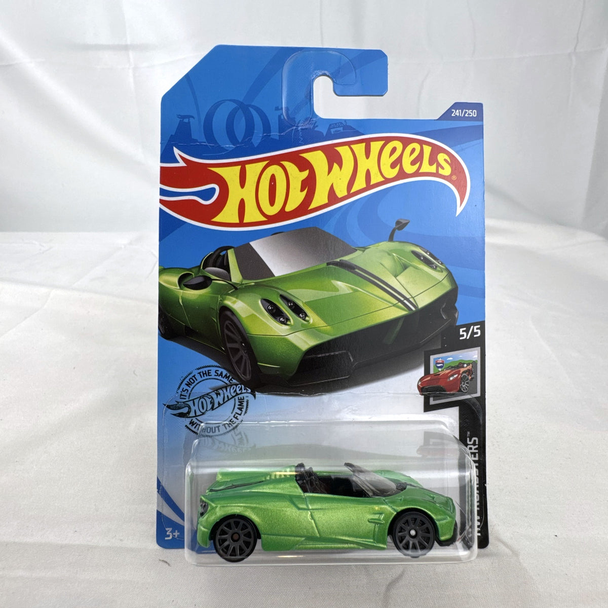 Hot Wheels 2017 Pagani Huayra Roadster 1:64 scale diecast car in metallic green packaged on original blister card.