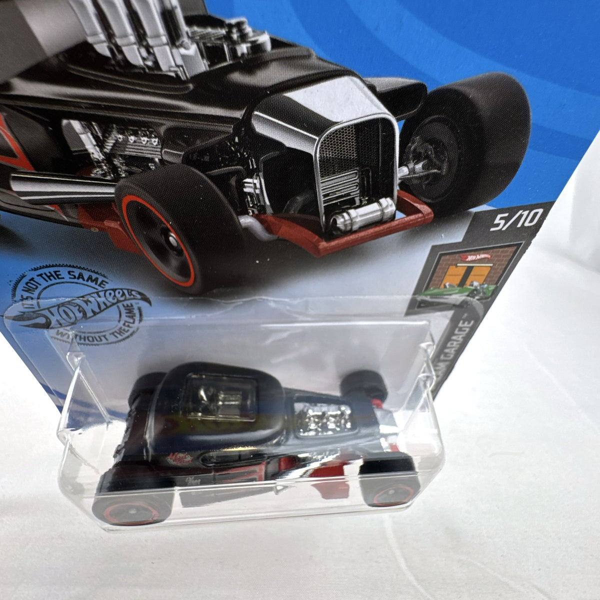 Hot Wheels Mod Rod 1:64 scale diecast hot rod in matte black from HW Dream Garage series sealed on card