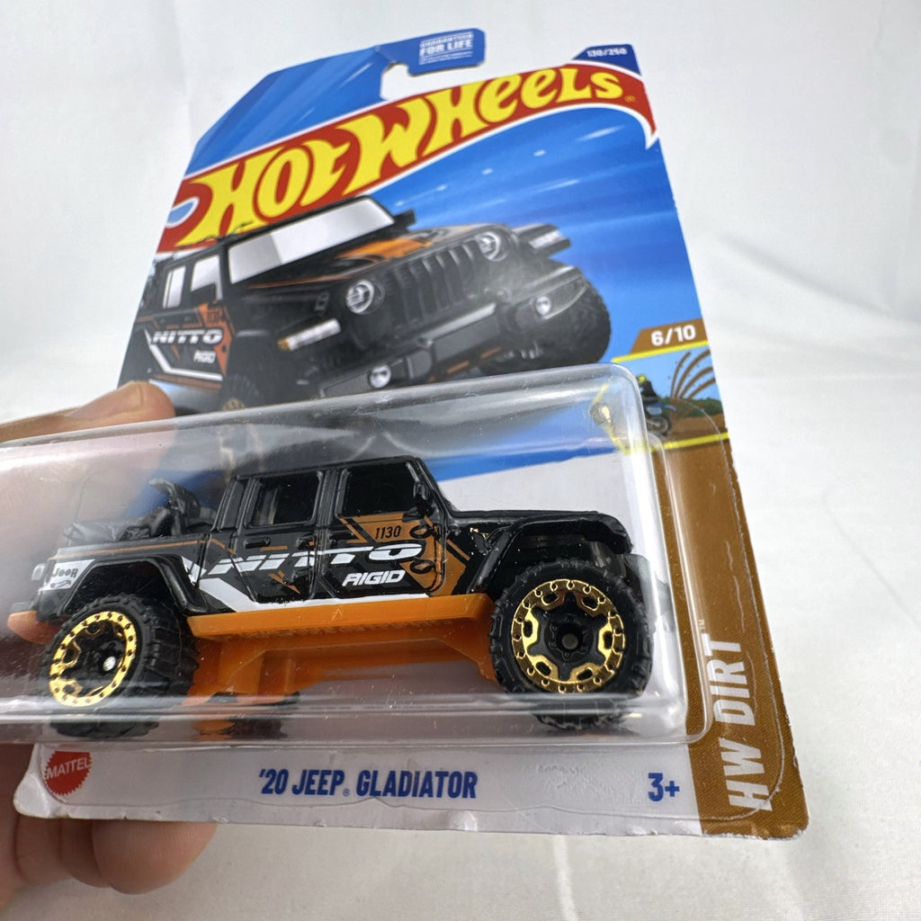 Hot Wheels 2020 Jeep Gladiator 1:64 scale diecast truck in black with HW Dirt graphics