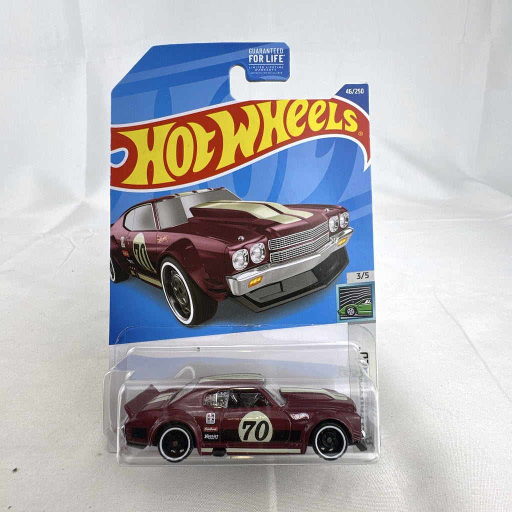 Hot Wheels 1:64 scale 1970 Chevrolet Chevelle SS HW Contoured diecast car in original sealed blister card packaging.