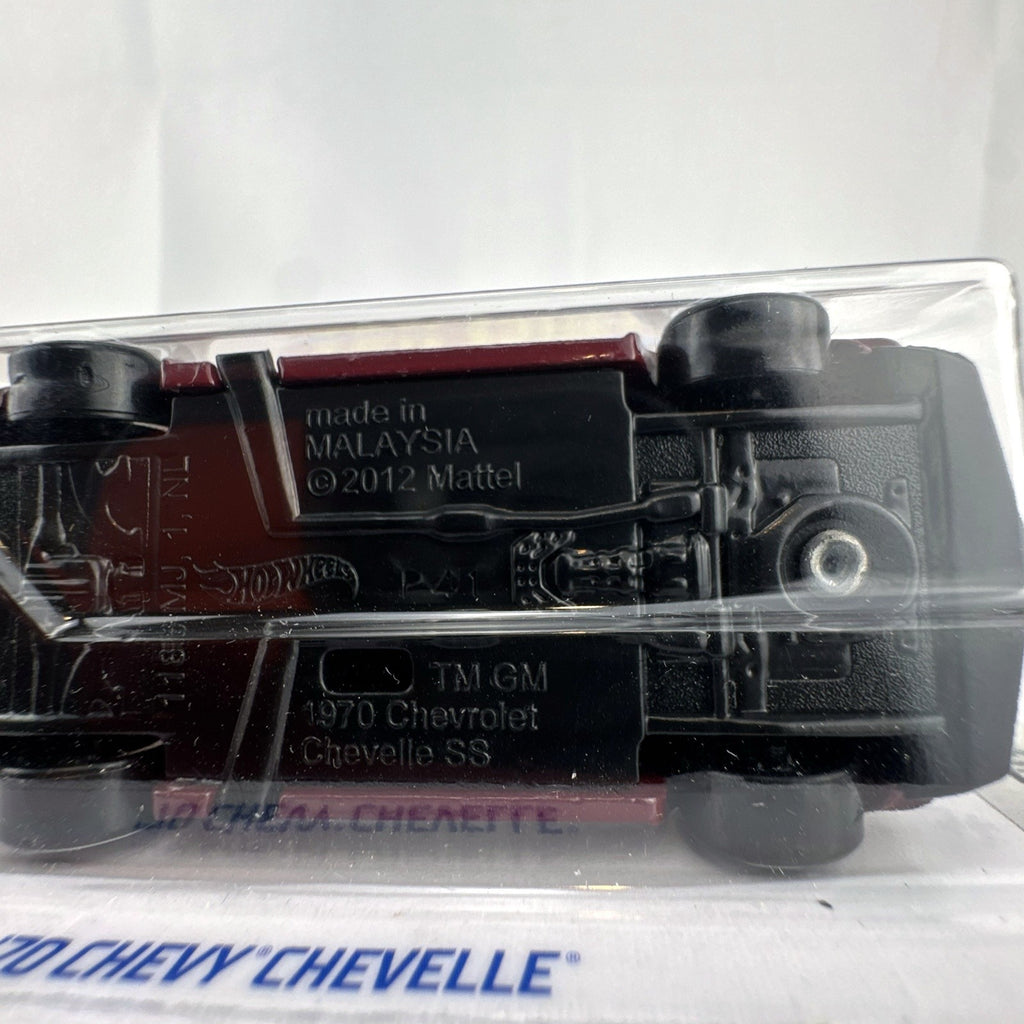 Hot Wheels 1:64 scale 1970 Chevrolet Chevelle SS HW Contoured diecast car in original sealed blister card packaging.