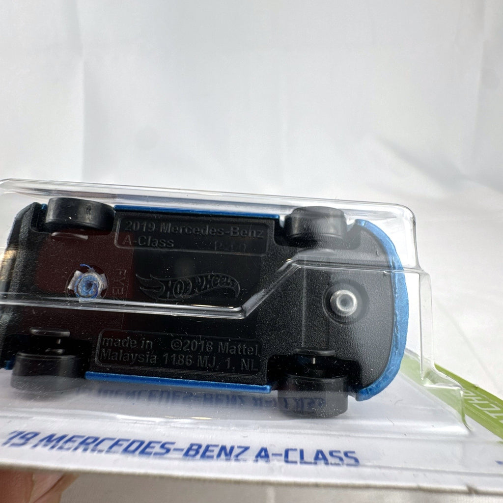 Hot Wheels 1:64 scale 2019 Mercedes-Benz A-Class diecast hatchback in metallic blue factory sealed on card.