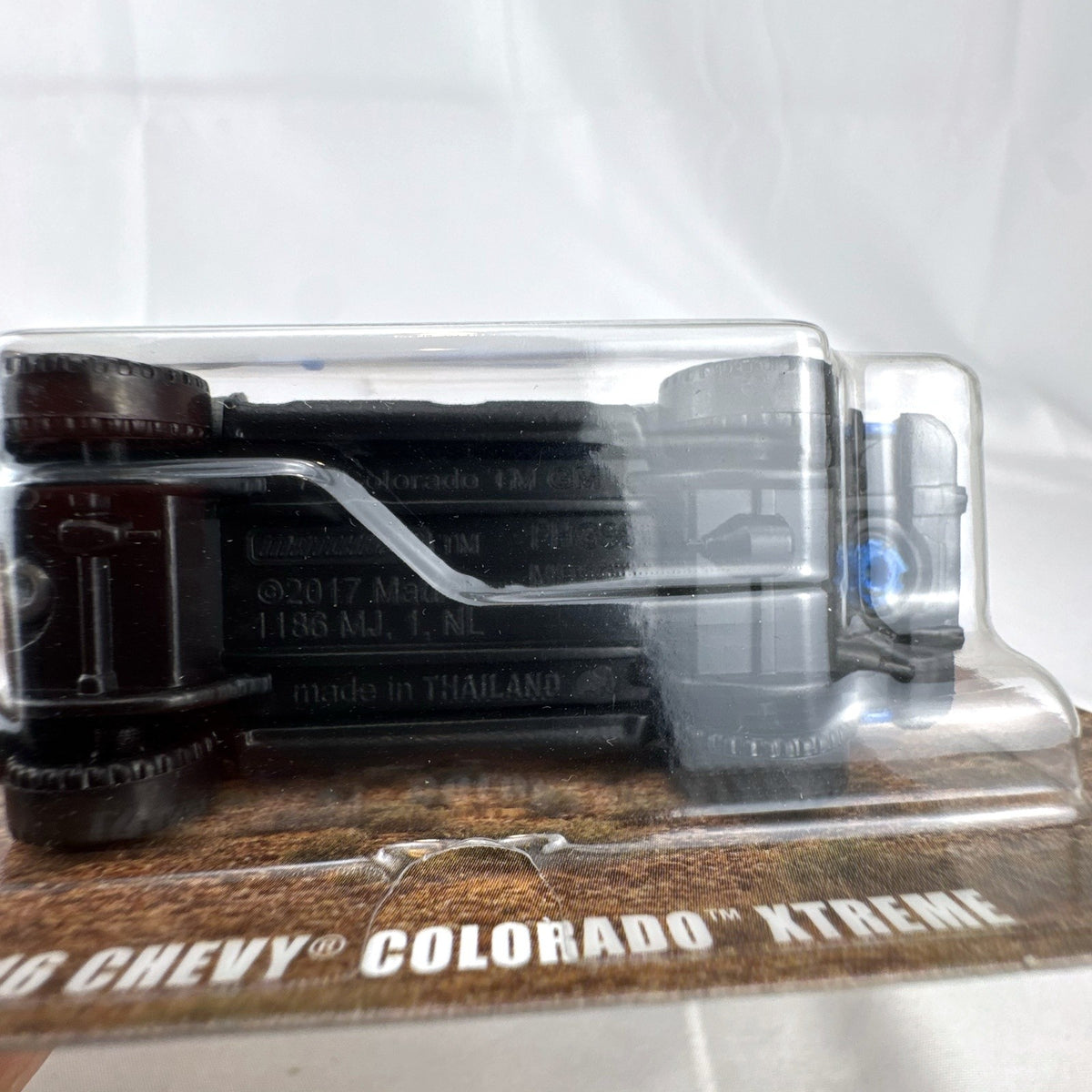 Matchbox 1:64 scale 2016 Chevy Colorado Xtreme OffRoad Rally diecast pickup truck in sealed blister pack