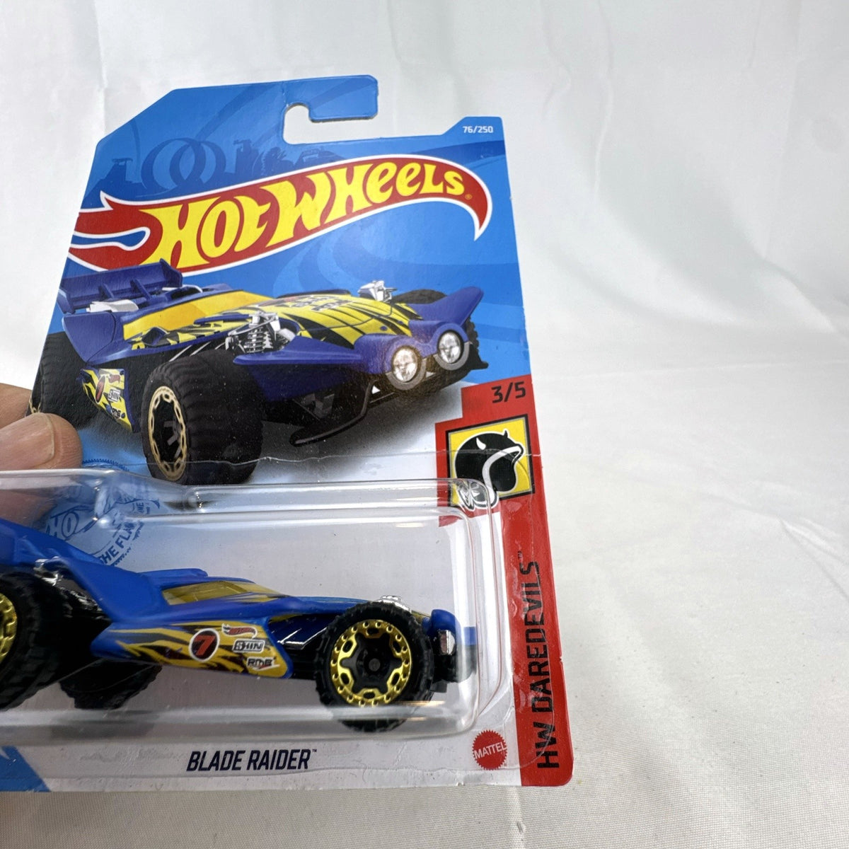 Hot Wheels Blade Raider blue off road buggy 1:64 scale diecast car unopened on original backing card