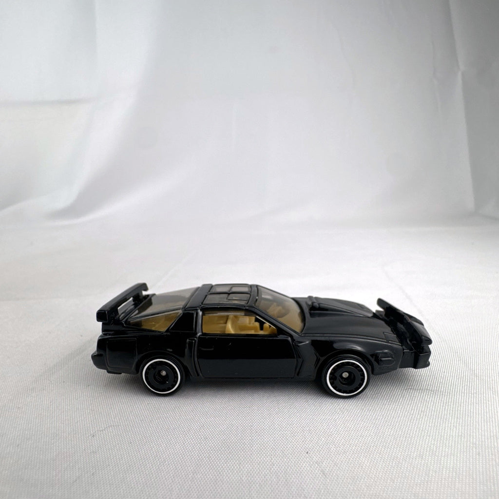 Hot Wheels 1:64 scale diecast Knight Rider K.I.T.T. Super Pursuit Mode Pontiac Trans Am in black