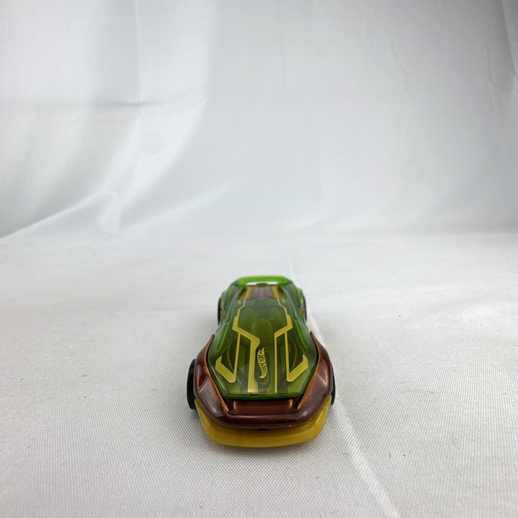 Hot Wheels El Viento 1:64 scale diecast car with translucent green canopy and yellow accents