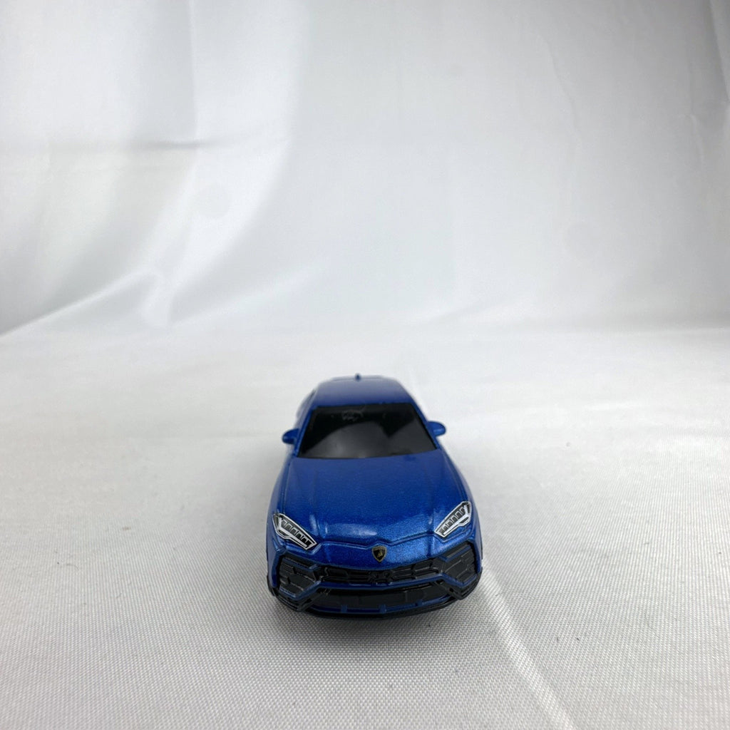 Hot Wheels 2017 Lamborghini Urus 1:64 scale diecast SUV in metallic blue