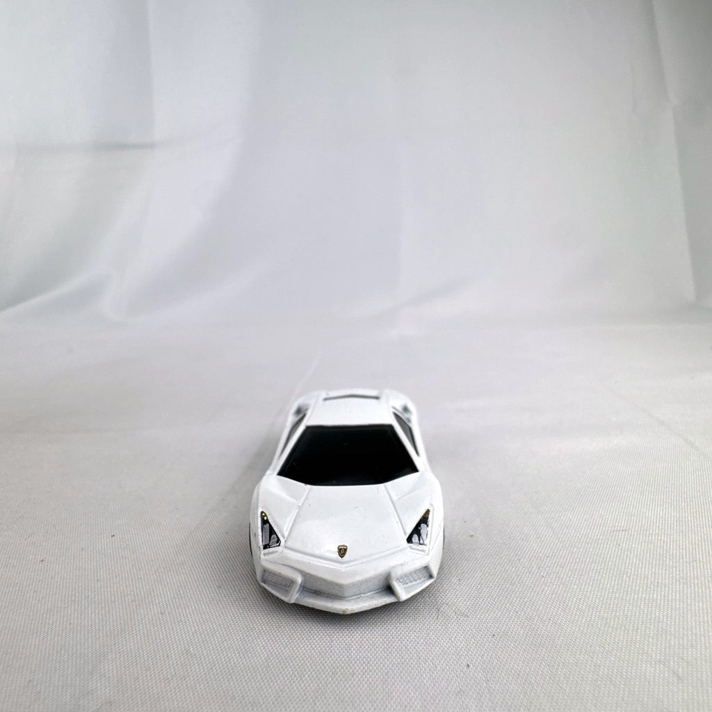 White Hot Wheels 1:64 scale diecast Lamborghini Reventón loose model car